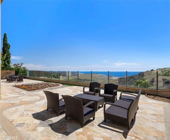 27 Pacific Mist, Newport Coast, CA 92657