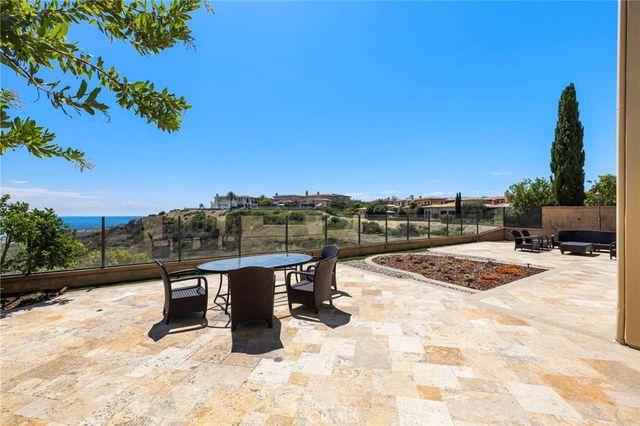 27 Pacific Mist, Newport Coast, CA 92657
