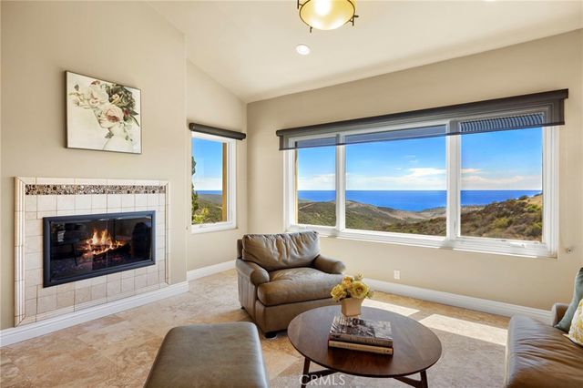 27 Pacific Mist, Newport Coast, CA 92657