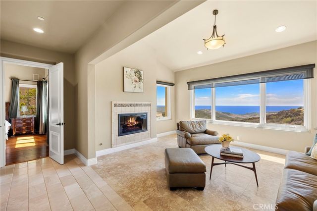 27 Pacific Mist, Newport Coast, CA 92657