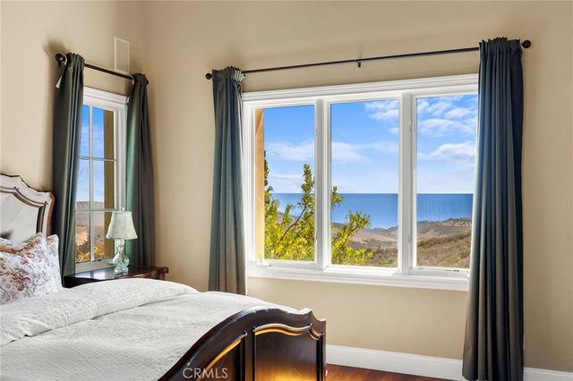 27 Pacific Mist, Newport Coast, CA 92657