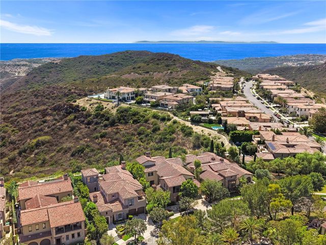27 Pacific Mist, Newport Coast, CA 92657