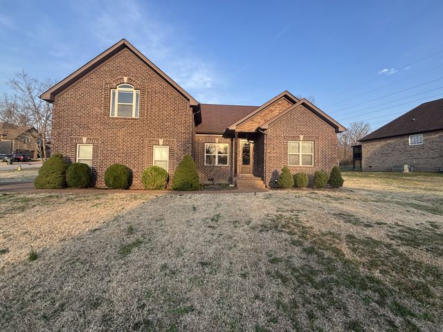 1080 Secretariat Dr, Mount Juliet, TN 37122