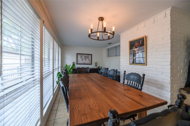 109 N Lois Lane, Richardson, TX 75081