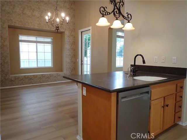 55 Essex, Irvine, CA 92620