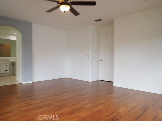 55 Essex, Irvine, CA 92620