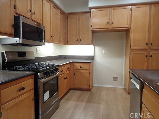 55 Essex, Irvine, CA 92620