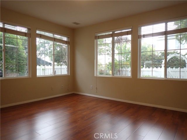 55 Essex, Irvine, CA 92620