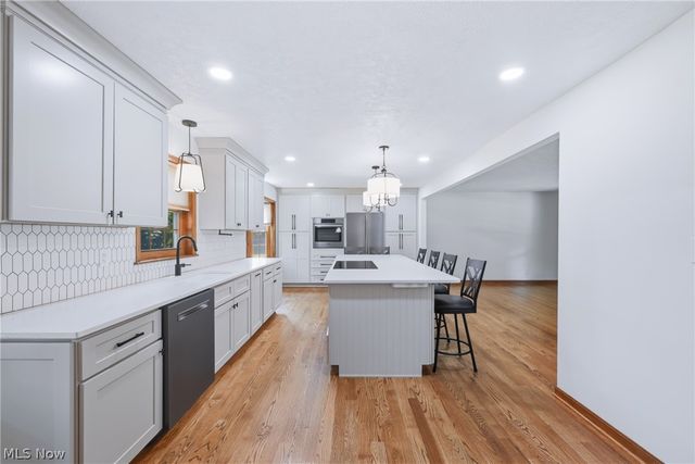7645 Locust Lane, Poland, OH 44514