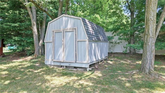 7645 Locust Lane, Poland, OH 44514