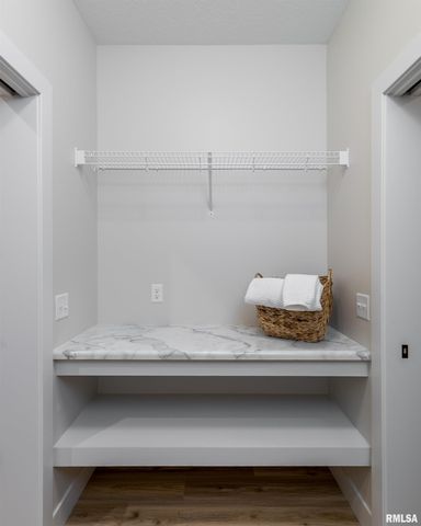 361 E DONAHUE Street, Eldridge, IA 52748