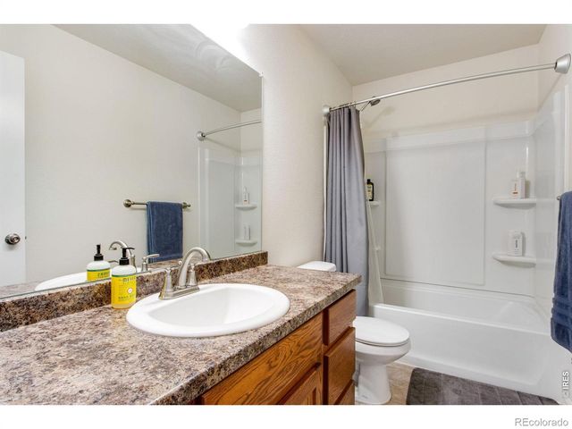 2671 Doe Ridge Way, Johnstown, CO 80534