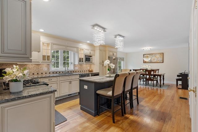 186 Salem Street, Woburn, MA 01801