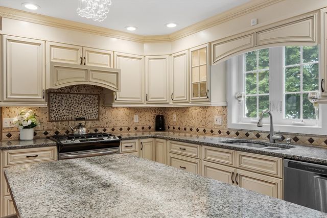 186 Salem Street, Woburn, MA 01801
