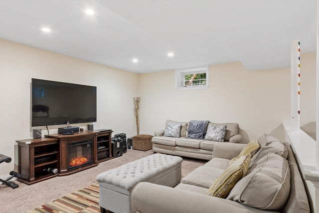 186 Salem Street, Woburn, MA 01801