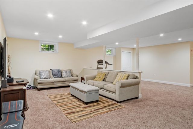 186 Salem Street, Woburn, MA 01801