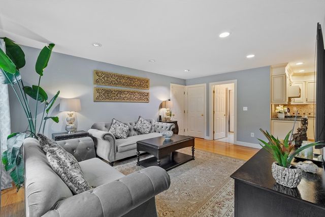 186 Salem Street, Woburn, MA 01801