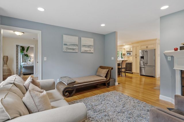 186 Salem Street, Woburn, MA 01801