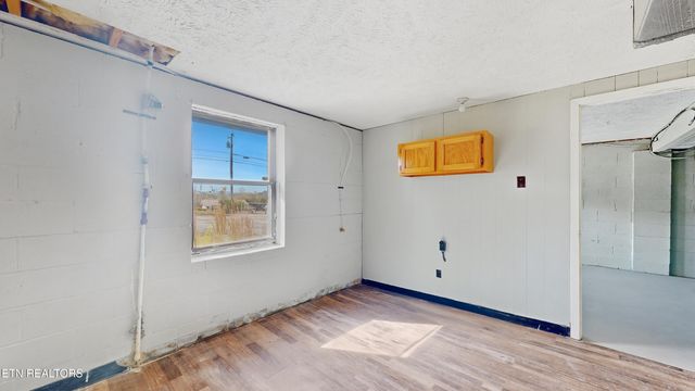 2426 Highway 25 W, Strawberry Plains, TN 37871