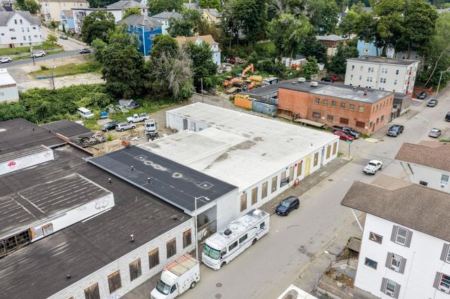 129 Dewey St, Worcester, MA 01610