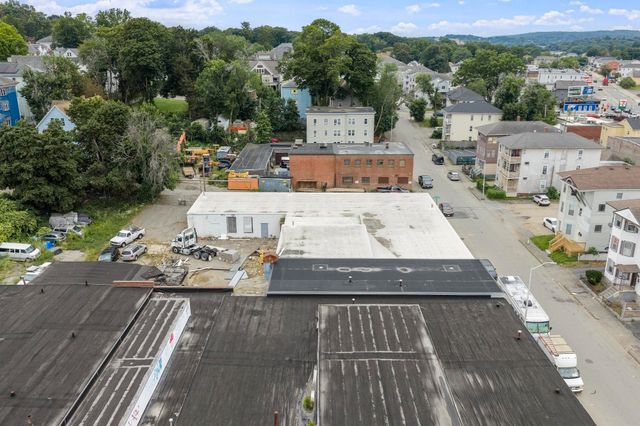 129 Dewey St, Worcester, MA 01610