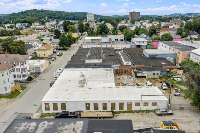 129 Dewey St, Worcester, MA 01610
