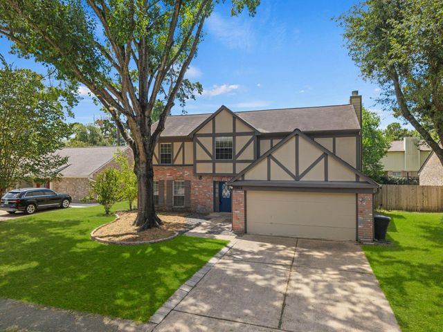 11303 Golden Ray Drive, Cypress, TX 77429