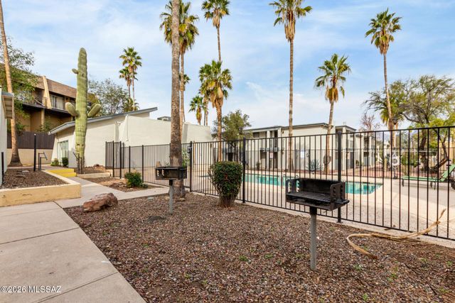 1620 N Wilmot Rd Unit D271, Tucson, AZ 85712