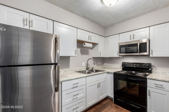 1620 N Wilmot Rd Unit D271, Tucson, AZ 85712