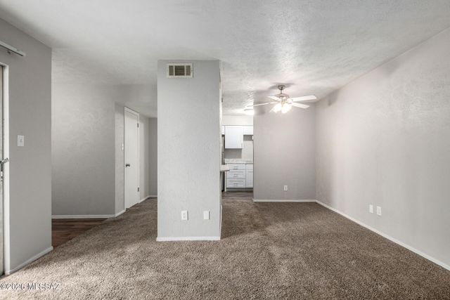 1620 N Wilmot Rd Unit D271, Tucson, AZ 85712