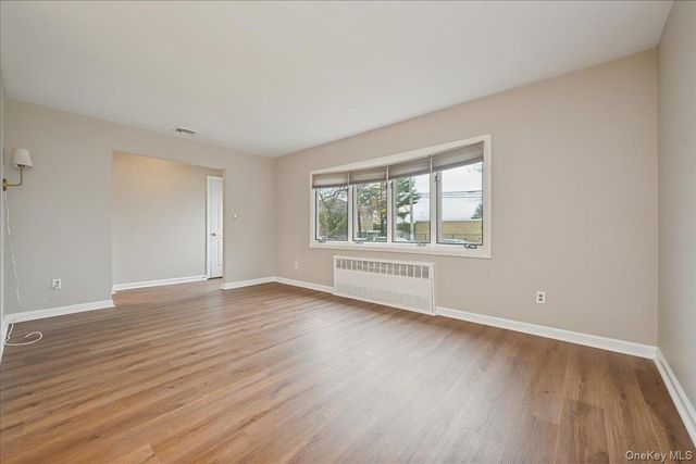 331 N Michigan Avenue, Massapequa, NY 11758