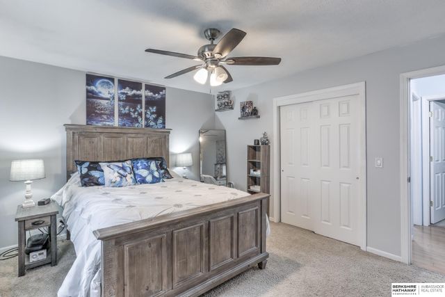11755 Rambleridge Road, Omaha, NE 68164