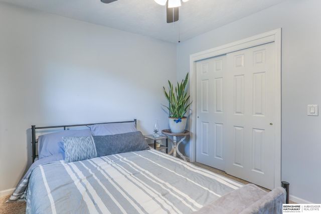 11755 Rambleridge Road, Omaha, NE 68164