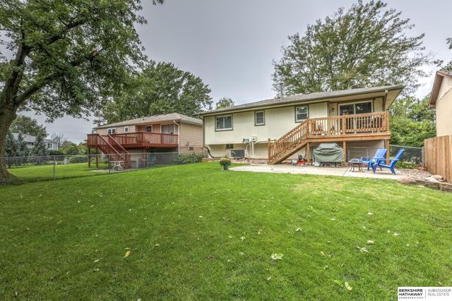 11755 Rambleridge Road, Omaha, NE 68164