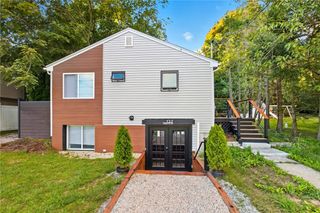 137 Overlook Drive, Warwick, RI 02818