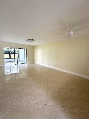 9440 SW 8th Street 109, Boca Raton, FL 33428