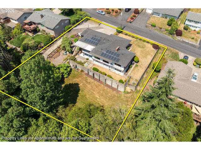 135 VICTORIA St, Longview, WA 98632