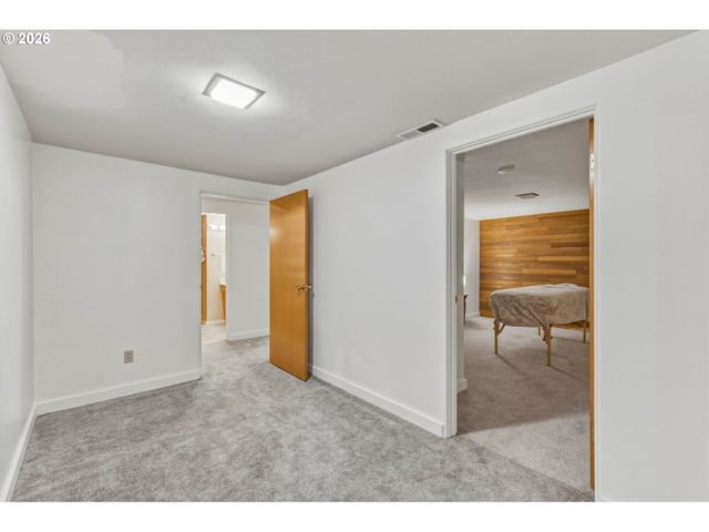 135 VICTORIA St, Longview, WA 98632