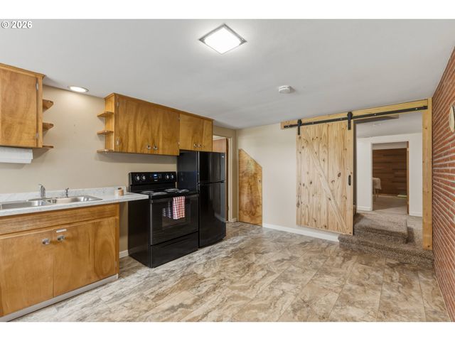 135 VICTORIA St, Longview, WA 98632