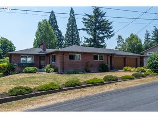 135 VICTORIA St, Longview, WA 98632