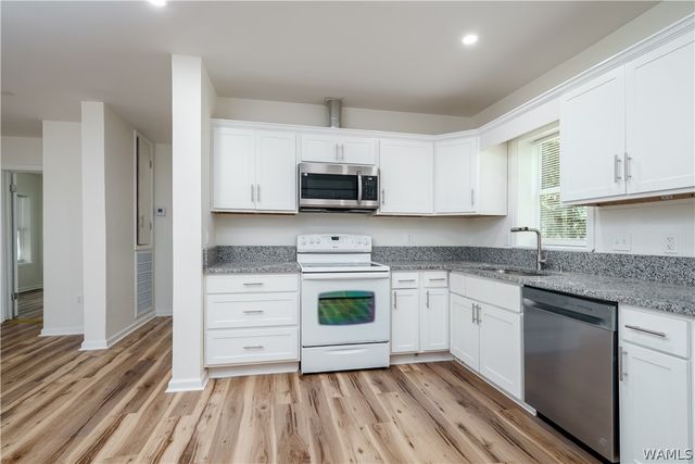 1805 17th E, Tuscaloosa, AL 35404