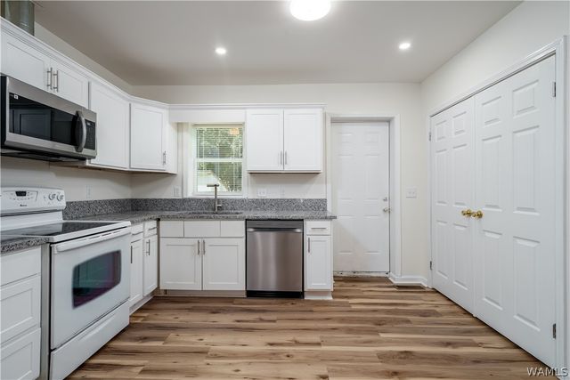 1805 17th E, Tuscaloosa, AL 35404