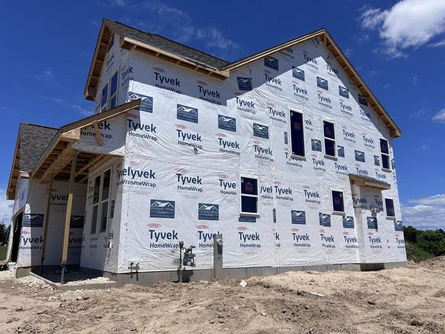 270 Bayberry LANE, Grafton, WI 53024