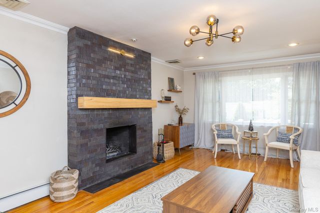 48 William Penn Drive, Stony Brook, NY 11790