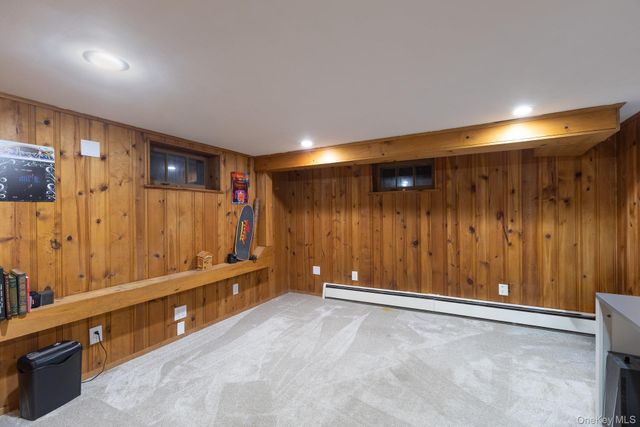 48 William Penn Drive, Stony Brook, NY 11790