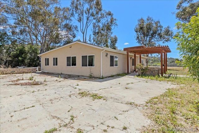 5461 Rainbow Creek, Fallbrook, CA 92028