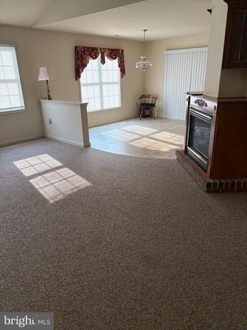 6 ROSEMONT DR, Myerstown, PA 17067