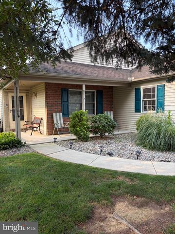 6 ROSEMONT DR, Myerstown, PA 17067