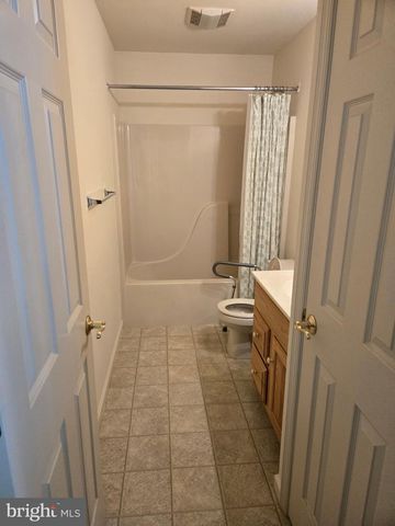 6 ROSEMONT DR, Myerstown, PA 17067
