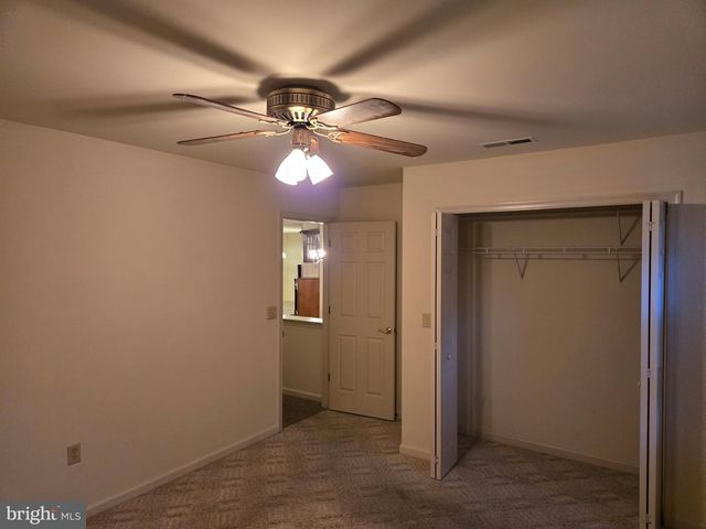 6 ROSEMONT DR, Myerstown, PA 17067